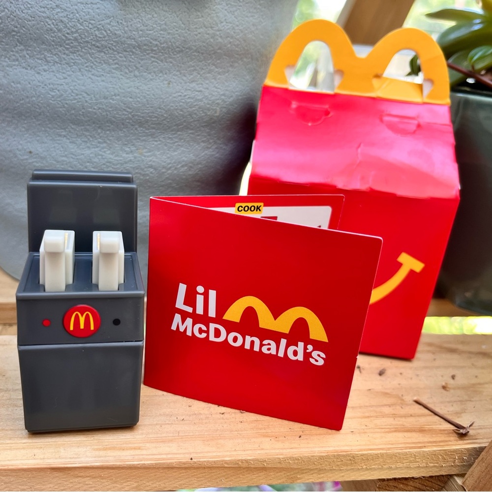 Lil McDonald's Red and Yellow Happy Meal Toy Collection, Set of 1 Toy, Like New!